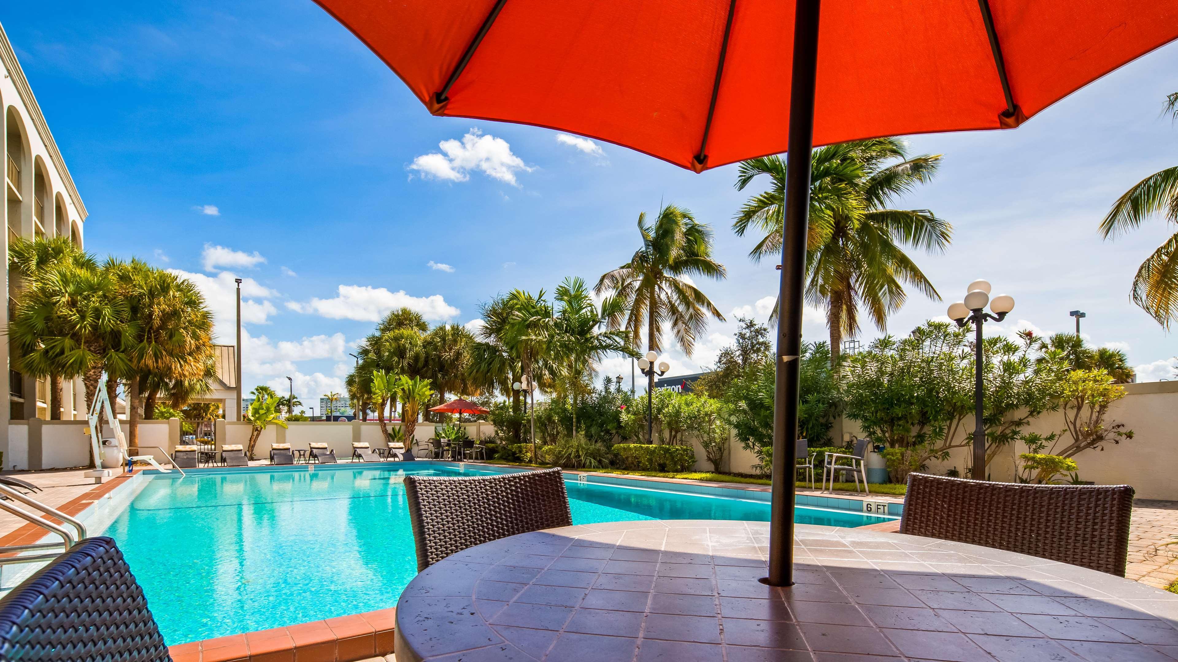 Best Western Plus North Miami-Bal Harbour Eksteriør billede